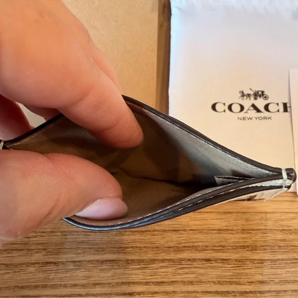 Coach Cream & Cherry Glitter Card Holder NWT - Box & Gift Bag Included NO Dusty - Picture 5 of 6